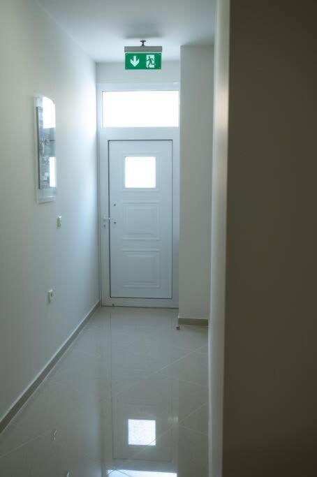 Anesis Airport Rooms 102 Koropíon Exterior foto